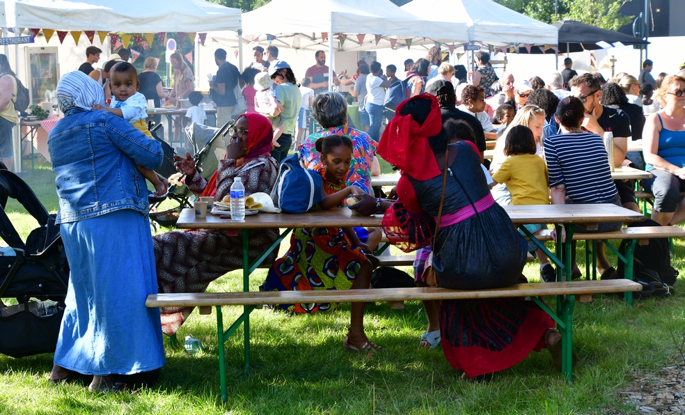 La fête inter-associative des diversités, le dernier samedi de juin,  a pris le relais des feux de la Saint Jean. (Photo J-Y Dagnet)